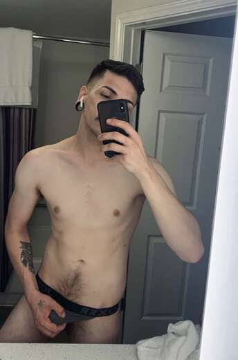 Fun, free, freaky, open minded 4 you. - Gay Male Escort in Austin - Main Photo