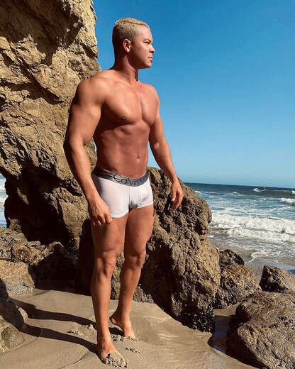 Exclusive Hot Brazilian 6’2’’ - Bi Male Escort in Los Angeles - Main Photo