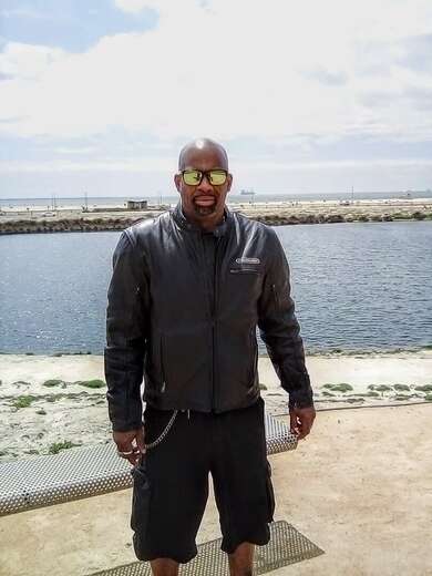 Black male willing to please - Bi Male Escort in Orange County - Main Photo