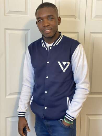 Jeune noire un peu mince - Male Escort in Ottawa - Main Photo